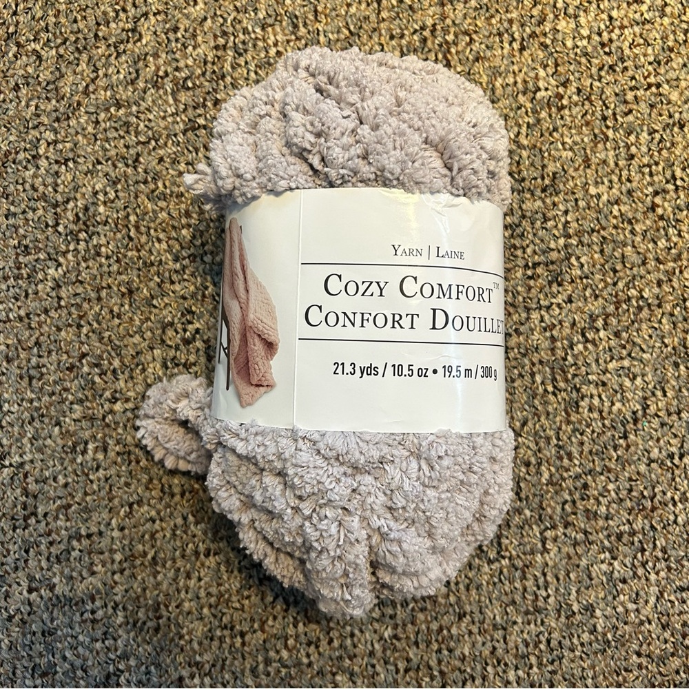 Cozy Comfort yarn in light grey